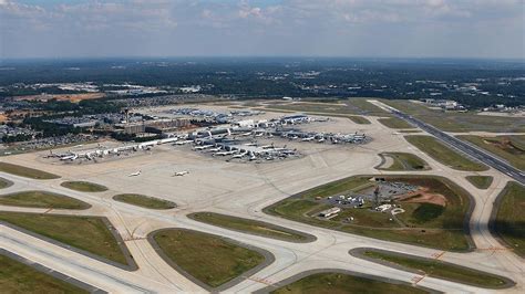 Where To Eat At Charlotte Douglas International Airport Clt