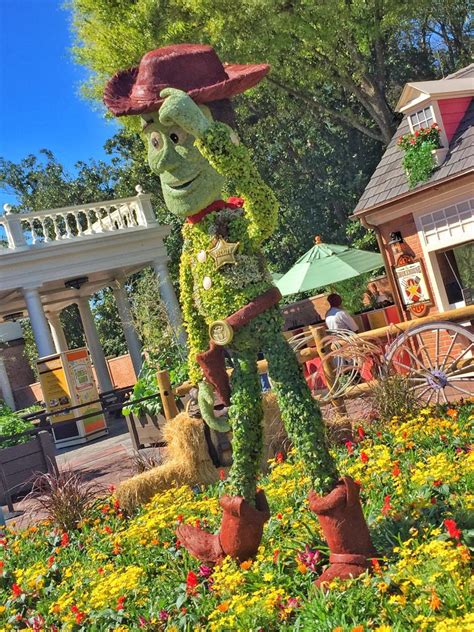 10 Disney Character Topiaries You Have To See To Believe
