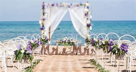20 Best Romantic Beach Wedding Destinations