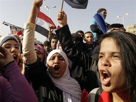 Egypts Women Brandish Knives At Sex Assault Protests