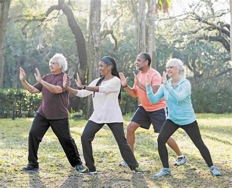 Tai Chi Benefits And Exercises Tai Chi For Seniors For Pain And For