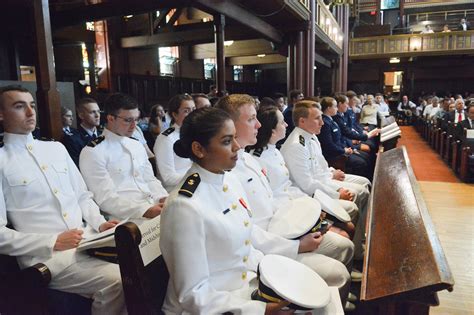 Scenes From The 2019 Rotc Commissioning Ceremony Yalenews