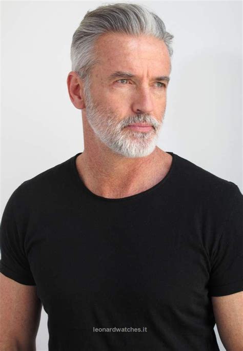 Pin By Richard Barfe On Fashion Man Grey Beards Beard Styles Older