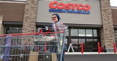Check spelling or type a new query. Costco vs. Sam's Club: Which has better rewards credit card?
