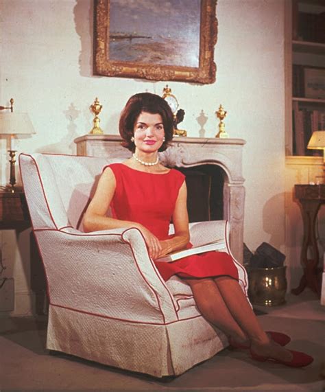 Jacqueline Kennedy Onassis - 15 Fabulous Female Style Icons That…