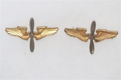 Original Ww2 Us Army Air Force Winged Propeller Officers Collar Badges