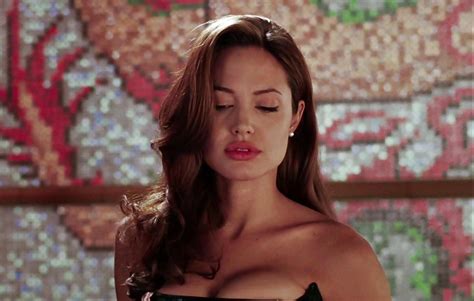 Naked Angelina Jolie In Mr And Mrs Smith