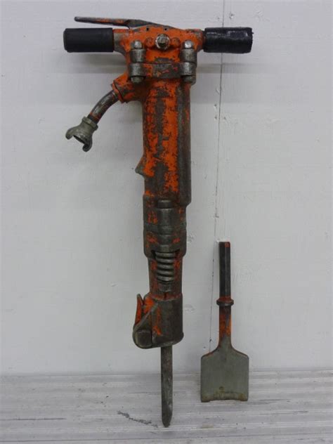 American Pneumatic Tool 90 Lbs Breaker Hammer Henning Rental