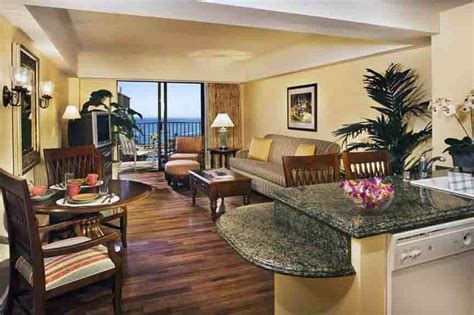 Hilton Grand Vacations Suites At Hilton Hawaiian Village Suite Living