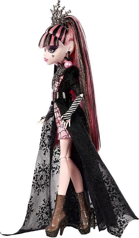 new monster high 2022 holliday draculara special edition doll town