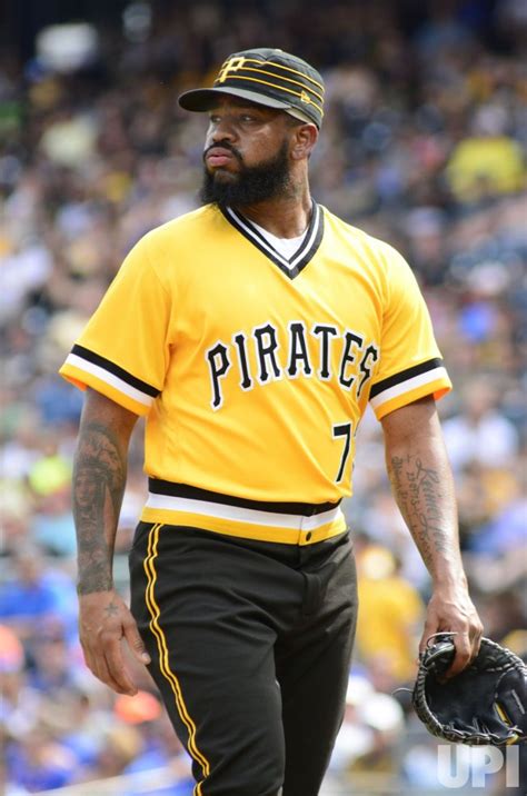 Photo Pittsburgh Pirates Relief Pitcher Felipe Vazquez Pit2018072921