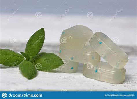 Peppermint Candies For Breath Freshening With Refreshing Microgranules