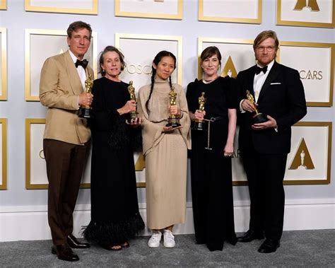 Frances mcdormand recognizes women in hollywood during her oscars acceptance speech. Frances McDormand a double Oscar winner for 'Nomadland ...
