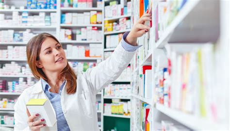 How To Become A Pharmacist In 4 Steps Career Path