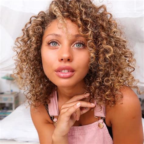 Fabulous Short Curly Hairstyles For Black Girls Trends