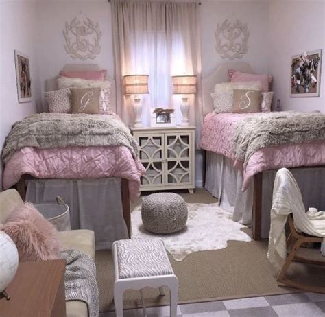 This Pink Dorm Bedding Creates Such A Cute Dorm Room Dorm Room Hacks Dorm Room Diy Girls Dorm