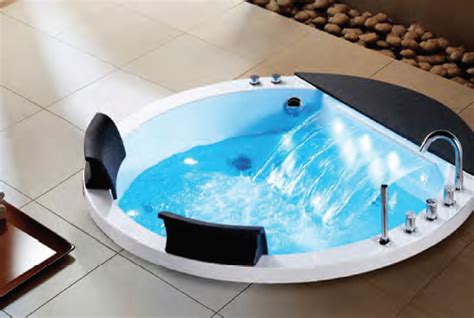 Whirlpool bath according to the manufacturers works as a universal massager, wherein the impact point on the active. Understanding the Differences between a Hot-Tub and a ...