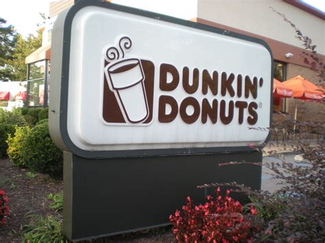 Dunkin Donuts Sign Dunkin Donuts 1773 Square Feet 134 Flickr