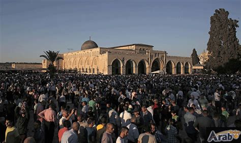 15 000 Worshipers Perform Friday Prayers At Al Aqsa Mosque Despite Israeli Restrictions Mina