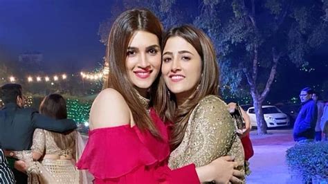 Kriti Sanon Sister Nupur Dance Like There Is No Tomorrow At Friends