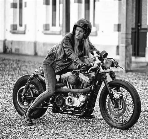 CafÉ Racer Girls January 2016 Cafe Racer Scrambler And Custom Motorcycles Boobs Rider