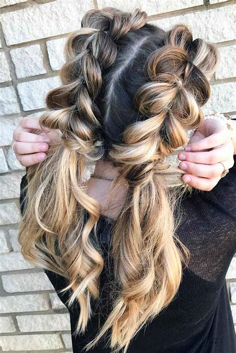 You simply cannot forget a fresh spring hairstyle to celebrate easter! 20+ Cute Hairstyles For A First Date - My Stylish Zoo