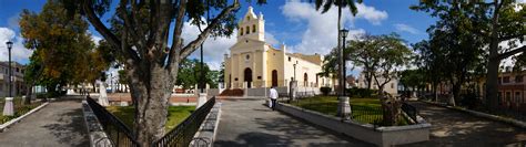 Santa clara is the 5th largest city with 242,000 inhabitants (2010). File:Panoramic view of Carmen's park (Parque del Carmen) in Santa Clara city, Cuba -2012.jpg ...