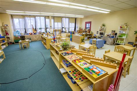 What To Look For In A Montessori School Montessori Rocks