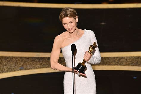 Renée Zellweger Celebrates The Legacy Of Judy Garland In Oscar Speech
