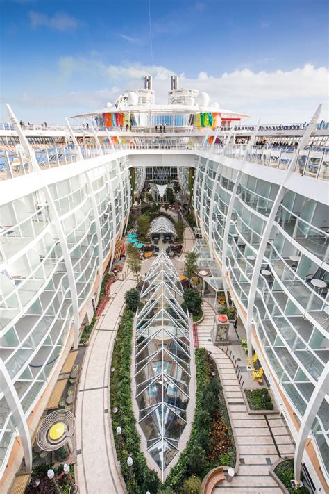 Royal Caribbean One Ups Itself With New Worlds Biggest Cruise Ship