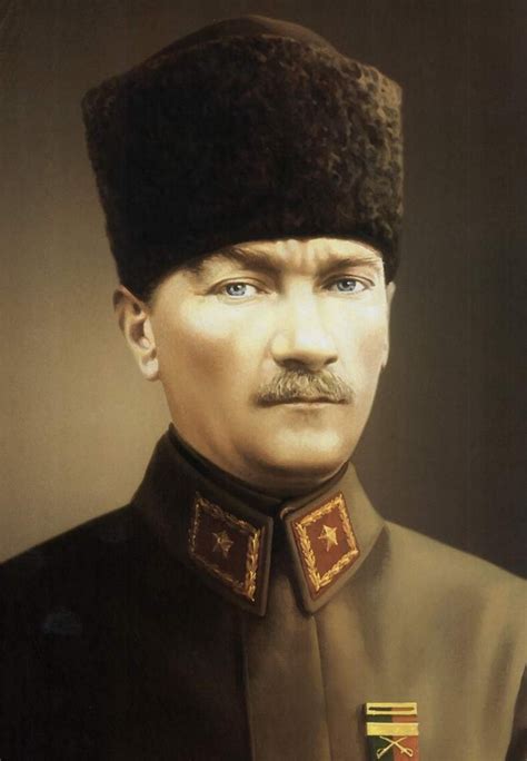 Yüksek Kalitede Atatürk Resimleri Büyük Boy Tam Ekran Hd Renkli