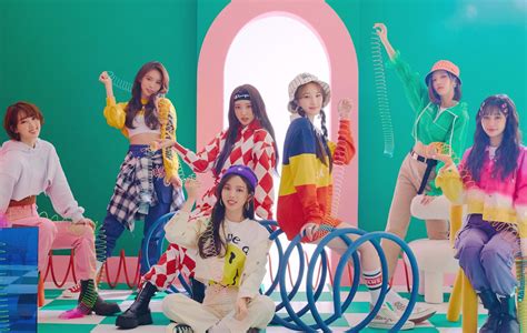 Fast Rising Girl Group Weeekly On Their First Year Together And Viral