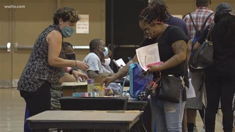 10000 Hurricane Laura Evacuees In New Orleans Some With Little More