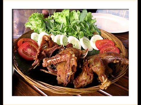 Sambel ijo alias sambalado hijau baru mateng, cocok banget buat cocolan ayam . BEBEK GORENG SAMBEL KOREK + RESEP - YouTube