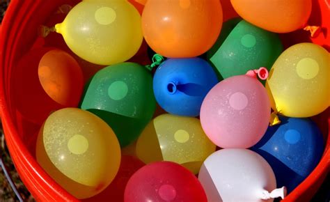 Plan A Water Balloon Fight No Pool Required 10 Fun Water Activities