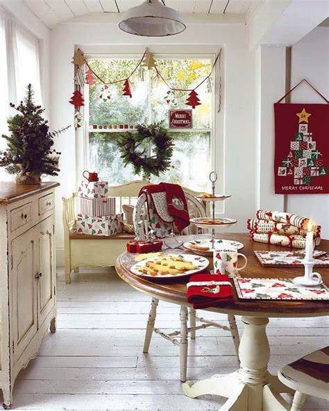 25 cozy christmas kitchen decor ideas. 40 Cozy Christmas Kitchen Décor Ideas | DigsDigs