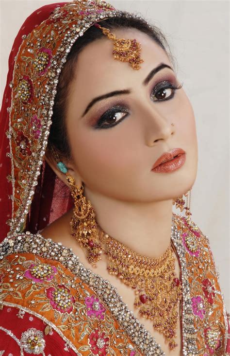 New Bridal Makeup In India Latest Indian Makeup Trends