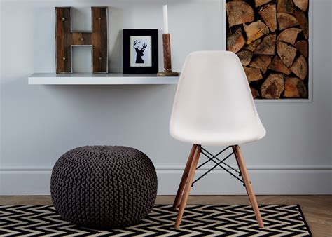 Design Copyright Debate: Cheap Replica Eames Chairs Sold for 90% Less