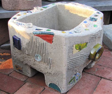 Concrete Sculpture/Styrofoam and more... - Passiflora Mosaics