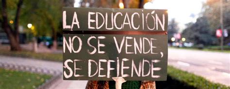 .de los 70 años de gratuidad universitaria en argentina. 71 años de Gratuidad Universitaria: autonomía, extensión ...
