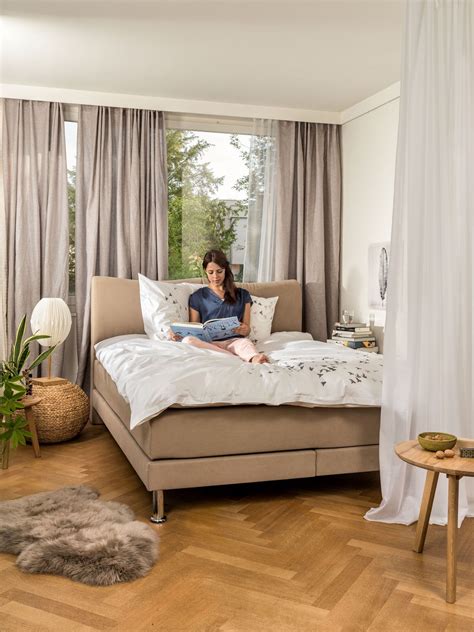Dieses konzept hat mit dem vorherigen sehr viel zu tun. Micasa Schlafzimmer mit Boxspring Bett | Wohnzimmer farbe ...