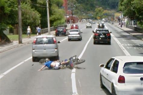 Google Street View Car Caught Crashing Motorcyclist On Camera Ubergizmo