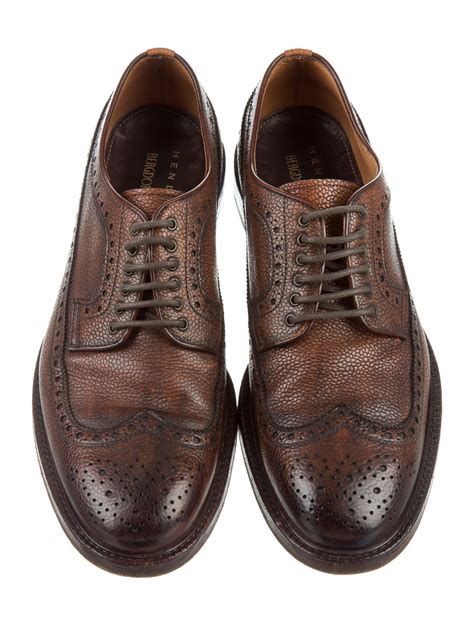 Bergdorf Goodman Leather Wingtip Brogues Shoes Wbg20177 The Realreal
