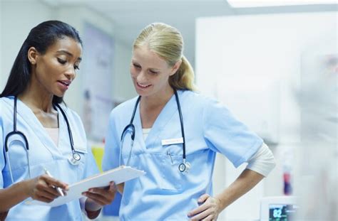 Registered Nurse Career Rankings Salary Reviews And Advice Us