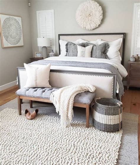 32 Cozy And Cute Master Bedroom In 2019 17 Gray Master Bedroom