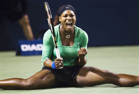  Serena Williams Slides Into Splits Quickly Bounces Back Up
