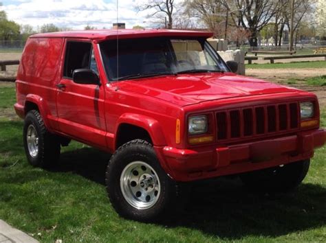 Can anyone tell me how rare this is, or perhaps how many of these were built? 1988 Jeep Cherokee 2 Door Custom Panel Wagon