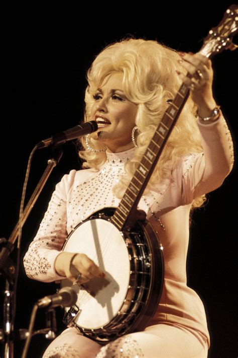45 Vintage Dolly Parton Photos That Will Make You Want More Sequins In