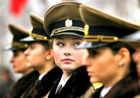 top 10 most beautiful female soldiers most sexy female soldiers 15 most beautiful women in