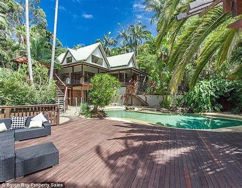 The Block S Shelley Craft Sells Byron Bay Property For Million Daily Mail Online